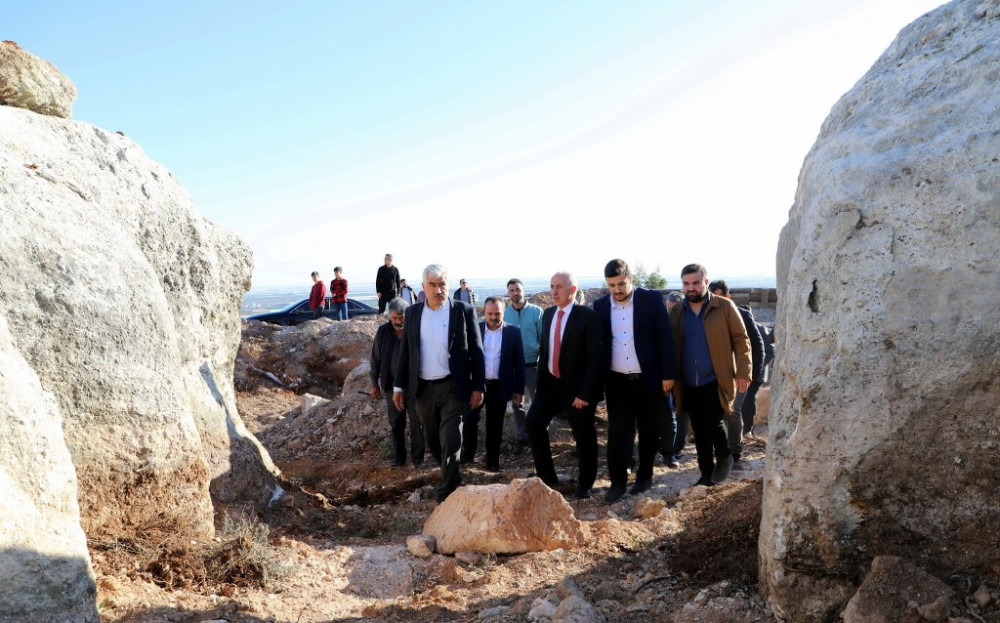 Akdeniz Belediyesi Nacarlı Arpatepe Siperlerini Yeniden Ortaya Çıkardı